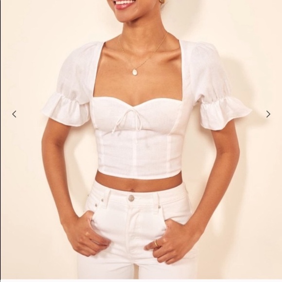 Reformation Tops - Reformation Delevan puff sleeve top